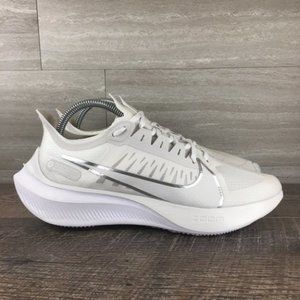 Nike Zoom Gravity Sneaker